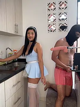 Snapshot of MisteryNight4 chatting on 10.04.25 MisteryNight4 online show from 10.04.25