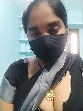 Snapshot of Mahaitha chatting on 10.16.25 Mahaitha online show from 10.16.25