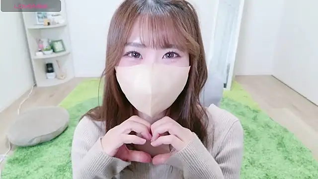 Snapshot of mina_pyon chatting on 10.22.25 mina pyon online show from 10.22.25