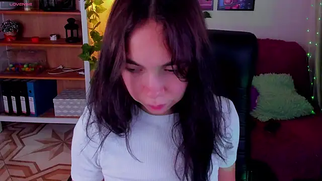 Elise Noir online show from 10.21.25