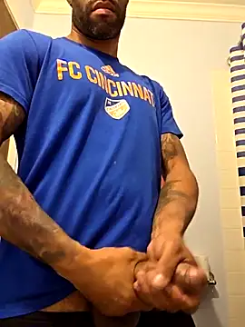 Snapshot of Justahungdad chatting on 11.07.25 Justahungdad online show from 11.07.25