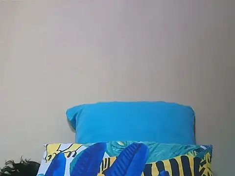 Snapshot of GAIGANTICBOOBS chatting on 10.25.25 GAIGANTICBOOBS online show from 10.25.25