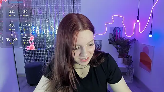 Layla Glam online show from 10.20.25