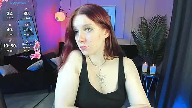 Layla Glam online show from 10.26.25