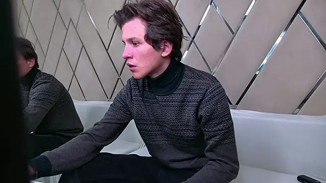 Snapshot of JesseCrosss chatting on 09.24.25 JesseCrosss online show from 09.24.25