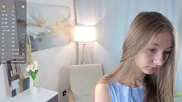 Snapshot of YuriKastner chatting on 10.05.25 YuriKastner online show from 10.05.25