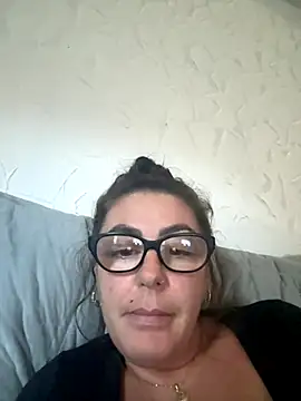 Snapshot of Rileyxxx69 chatting on 09.20.25 Rileyxxx69 online show from 09.20.25