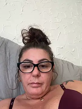 Snapshot of Rileyxxx69 chatting on 09.29.25 Rileyxxx69 online show from 09.29.25