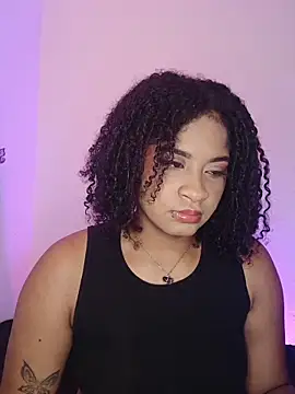 Snapshot of camilafoox7 chatting on 10.11.25 camilafoox7 online show from 10.11.25