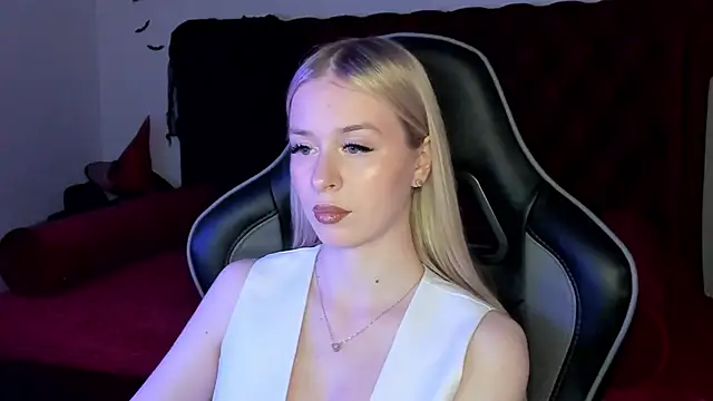 MiaGraces online show from 11.06.25