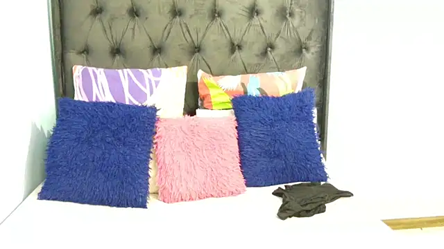 Dandelion enigman online show from 10.20.25