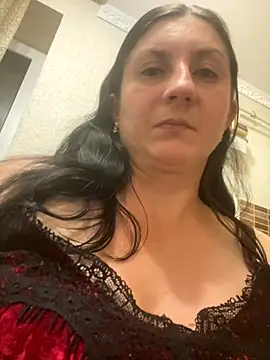 Snapshot of oksana1990 chatting on 09.23.25 oksana1990 online show from 09.23.25