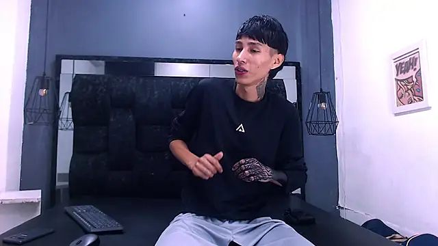 Daniel delux  online show from 11.10.25