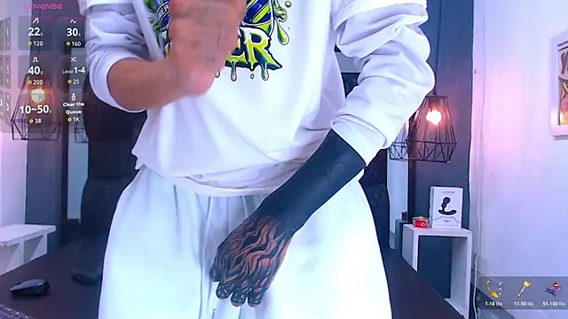 Daniel delux  online show from 11.11.25