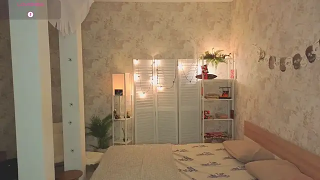 ReneeLippeatt online show from 11.02.25