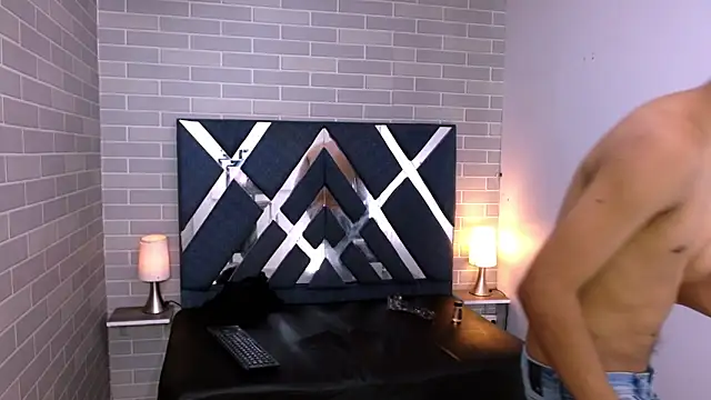 marcus hans  online show from 11.21.25