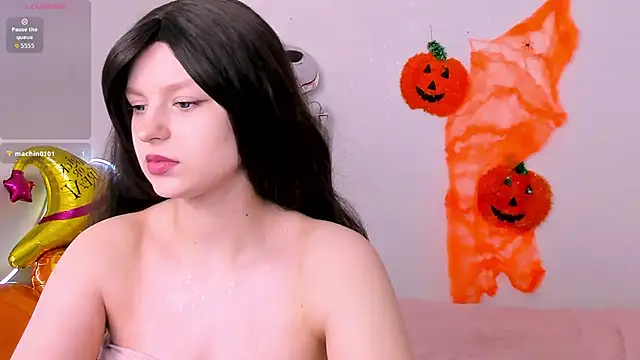 Snapshot of AishaAysitt chatting on 10.26.25 AishaAysitt online show from 10.26.25