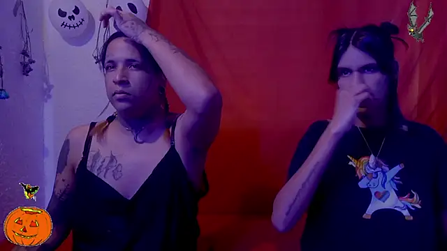 Couple Moth666 online show from 10.24.25