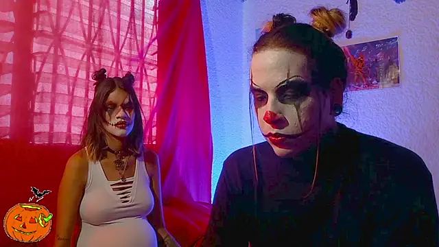 Couple Moth666 online show from 10.31.25