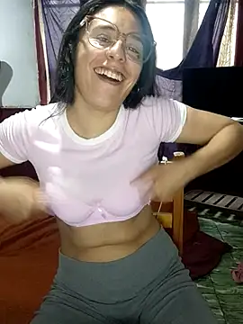 lucixxx14 online show from 10.24.25