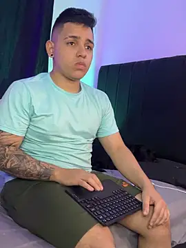 BoomChikaWow online show from 11.03.25