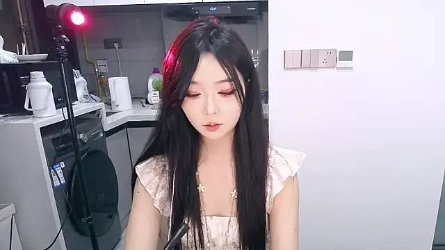 Snapshot of Miao-Maimiao chatting on 09.23.25 Miao-Maimiao online show from 09.23.25