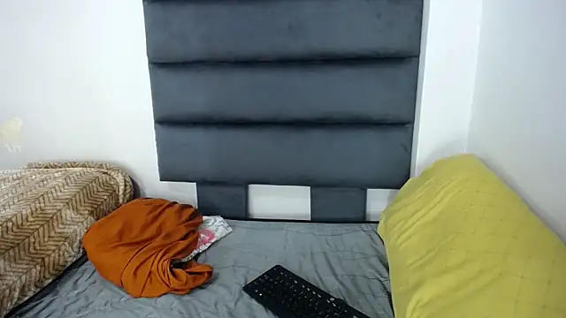 Juiceybileh online show from 11.16.25