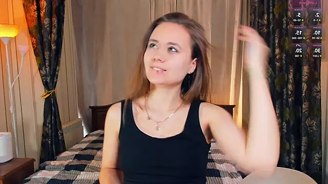 Snapshot of Crysta1Eva_ chatting on 10.17.25 Crysta1Eva online show from 10.17.25