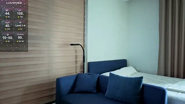 Kim Ryu online show from 11.01.25