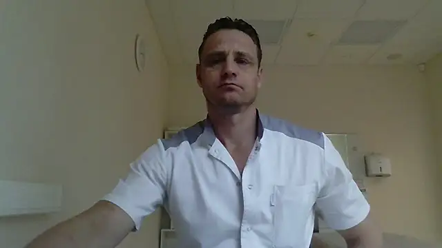 Snapshot of Freeze_Fire chatting on 10.10.25 Freeze Fire online show from 10.10.25