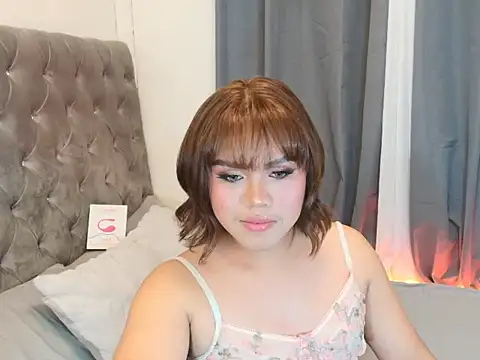 Snapshot of yayakashuu chatting on 10.23.25 yayakashuu online show from 10.23.25