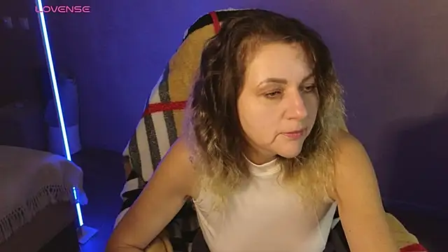 Snapshot of silvaraNoir chatting on 11.01.25 silvaraNoir online show from 11.01.25