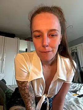EmmieMaexox online show from 10.16.25