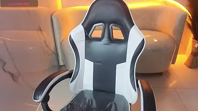 Skyler Gracee Tx online show from 11.09.25