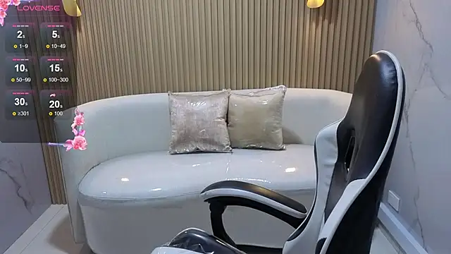 Skyler Gracee Tx online show from 11.26.25