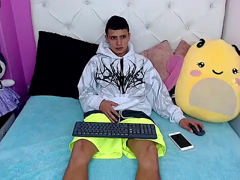 xx-kike-xx online show from 10.02.25
