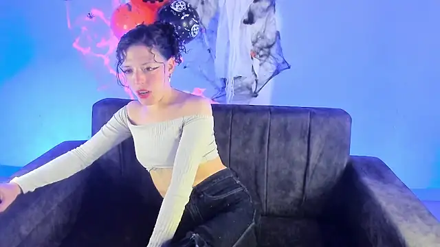 zakura Haruno online show from 10.03.25