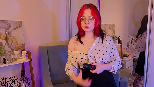 NyamNyamNyammm online show from 12.05.25