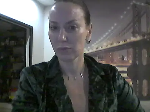 Selirine online show from 10.13.25