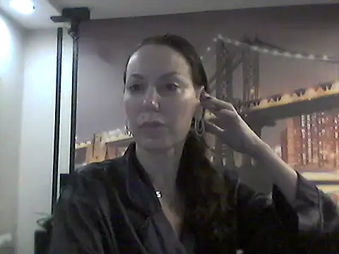 Selirine online show from 10.19.25