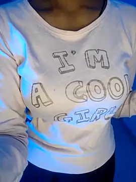 Snapshot of Nisha_queen675 chatting on 10.08.25 Nisha queen675 online show from 10.08.25