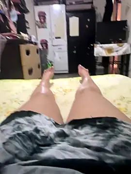 Snapshot of Laila-sexi chatting on 09.28.25 Laila-sexi online show from 09.28.25