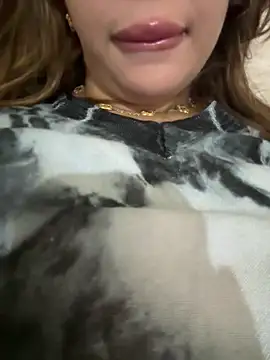 Snapshot of Laila-sexi chatting on 11.03.25 Laila-sexi online show from 11.03.25