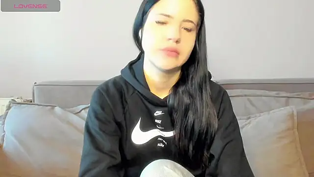 Malibu J online show from 10.20.25