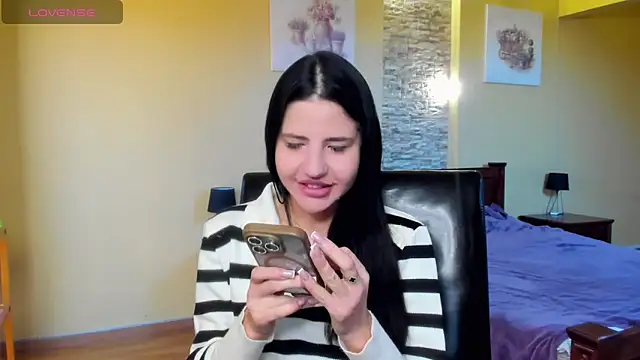 Malibu J online show from 11.19.25