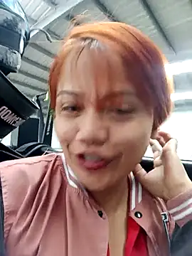 Snapshot of Tiffany-Parker_ chatting on 09.25.25 Tiffany-Parker  online show from 09.25.25