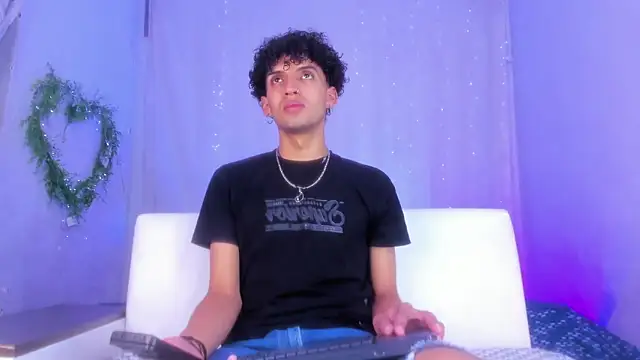 Snapshot of josesweet_ chatting on 10.02.25 josesweet  online show from 10.02.25