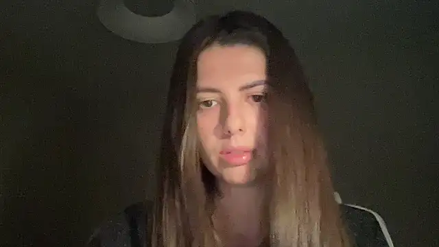Snapshot of Felirayya chatting on 10.25.25 Felirayya online show from 10.25.25