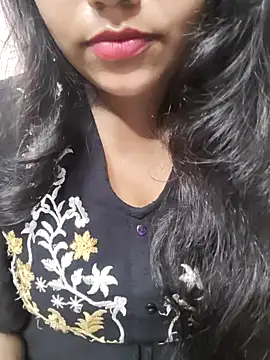 Snapshot of Miss_Rose__ chatting on 10.19.25 Miss Rose   online show from 10.19.25