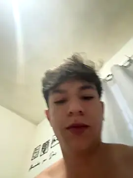 Snapshot of Gabriel25cm chatting on 12.01.25 Gabriel25cm online show from 12.01.25